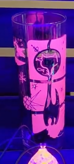 "Katzen" 15oz Zombie glass - Black and UV pink